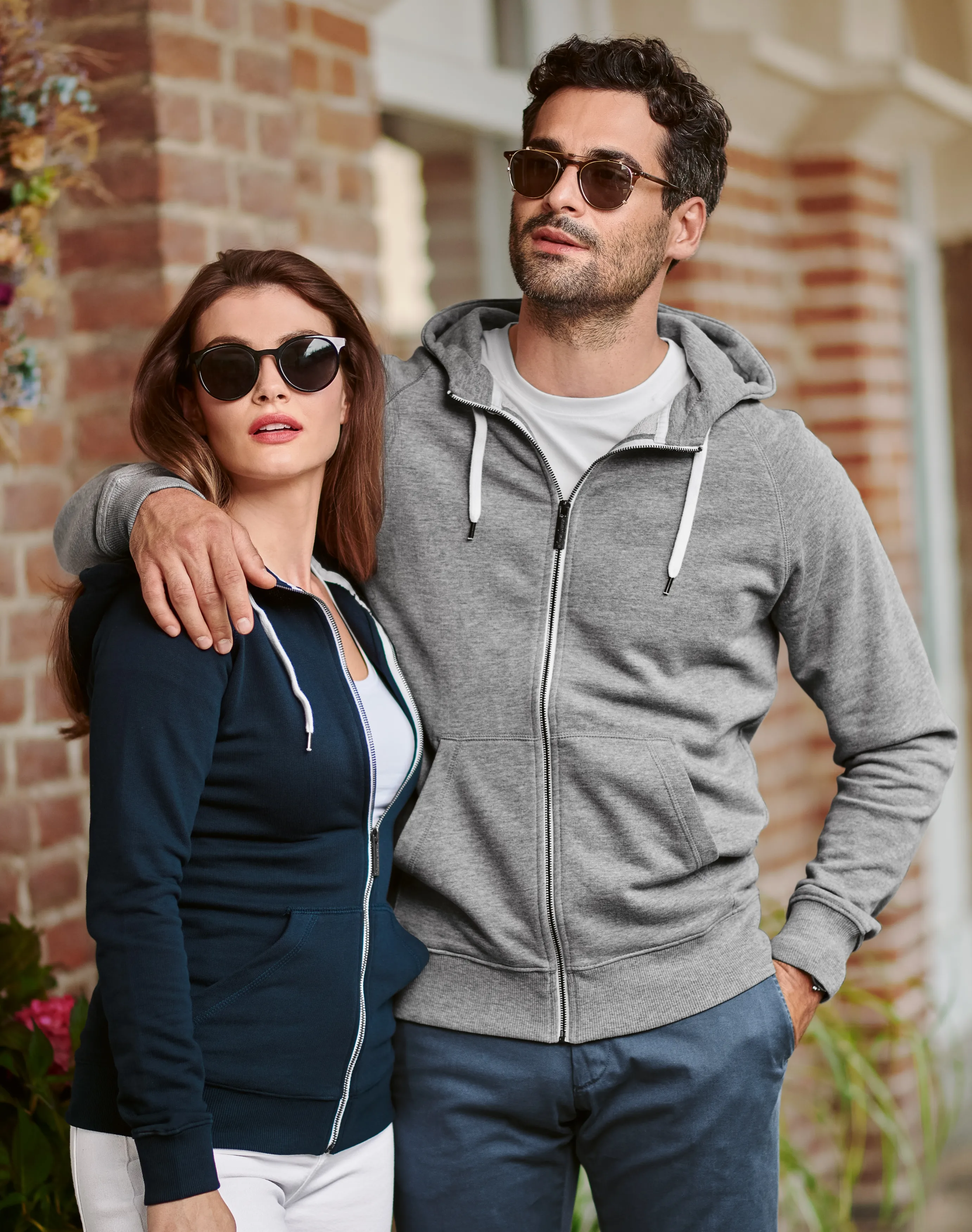 Felpa uomo a contrasto con cappuccio - Felpe di coppia in stile uniforme