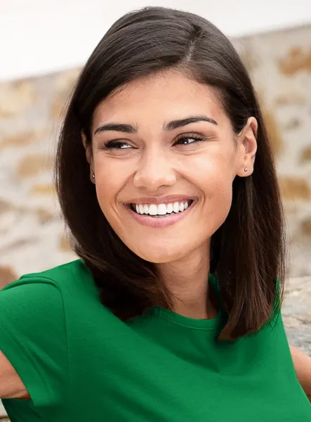 T-shirt da donna alla moda - Scollo tondo classico