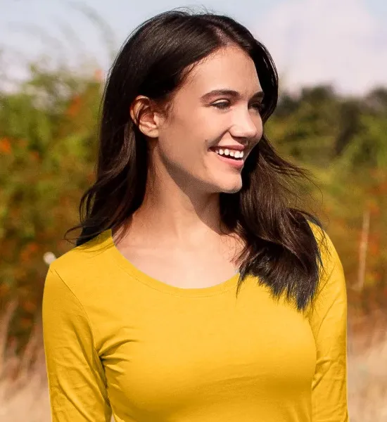 T-shirt da donna a maniche lunghe - Scollatura rotonda più profonda