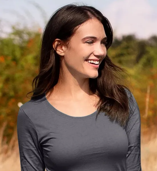 T-shirt da donna a maniche lunghe - Scollatura rotonda più profonda