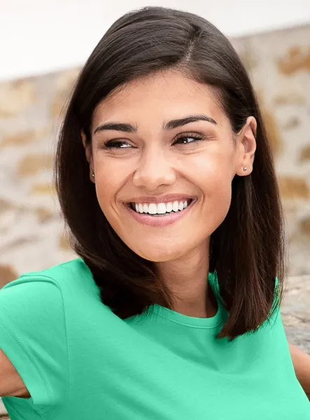 T-shirt da donna alla moda - Scollo tondo classico