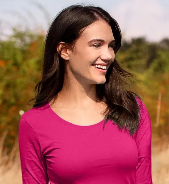 T-shirt da donna a maniche lunghe - Scollatura rotonda più profonda