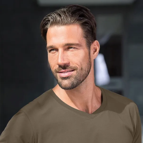 T-shirt attillata da uomo - Scollatura a V