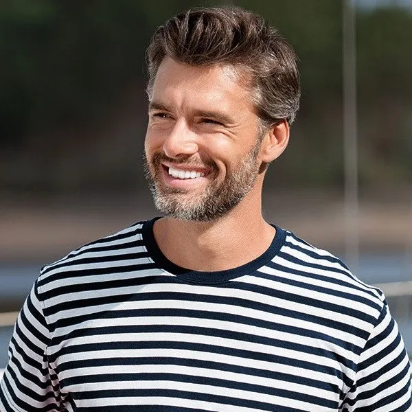 Maglietta in stile navy - Scollo tondo classico