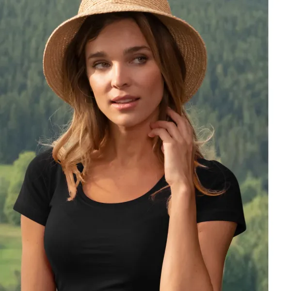 T-shirt da donna con cuciture decorative - Scollatura rotonda profonda