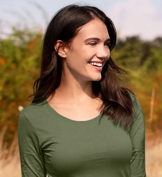 T-shirt da donna a maniche lunghe - Scollatura rotonda più profonda