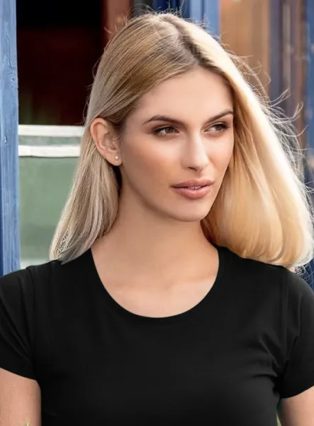 T-shirt da donna con maniche molto corte - Scollo tondo classico